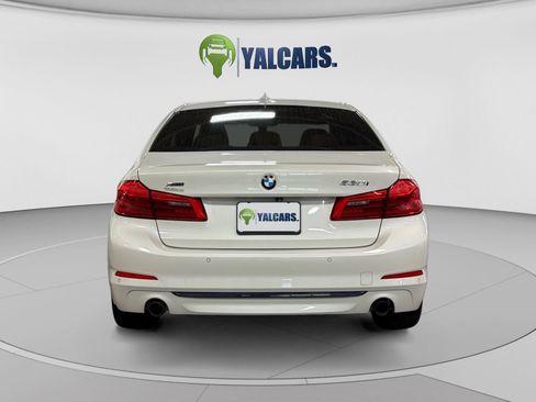 Used 2018 BMW 530i xDrive AWD/4WD image 4