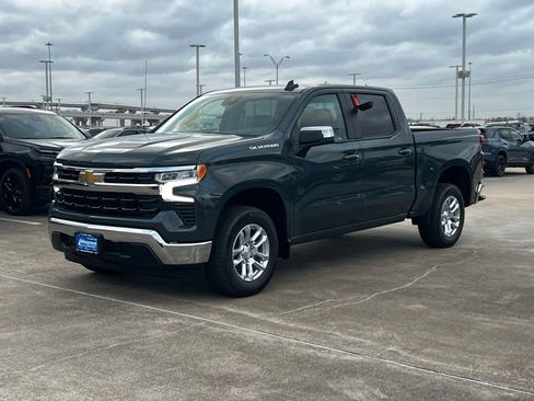 New 2026 Chevrolet Silverado 1500 LT image 2