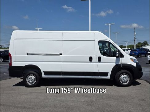 Used 2025 RAM ProMaster 2500 w/ Convenience Group FWD image 7