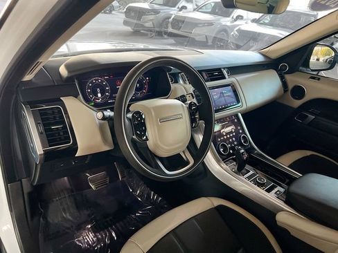 Used 2021 Land Rover Range Rover Sport HST image 10