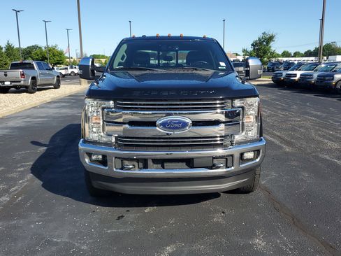 Used 2017 Ford F250 Lariat w/ Lariat Ultimate Package AWD/4WD image 6