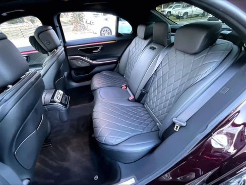 Used 2021 Mercedes-Benz S 580 4MATIC Sedan image 20