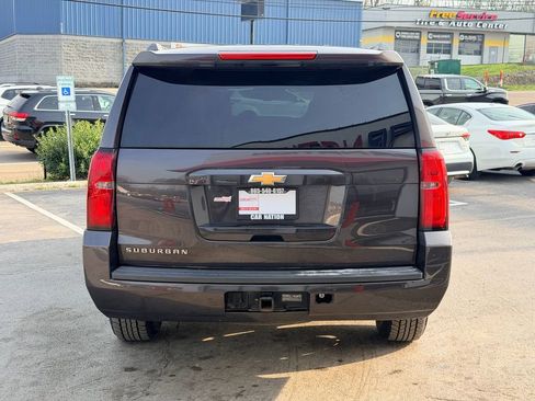 Used 2015 Chevrolet Suburban LT image 5
