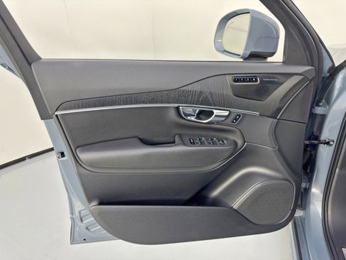 Used 2020 Volvo XC90 T6 Momentum image 42