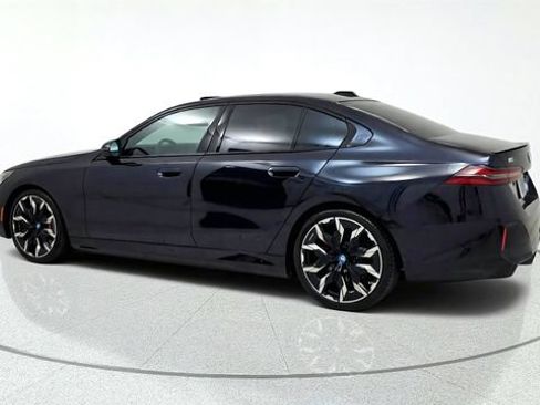 Used 2024 BMW i5 eDrive40i w/ M Sport Package RWD image 6