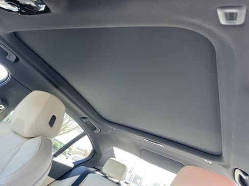 Used 2024 BMW 530i w/ Premium Package image 16