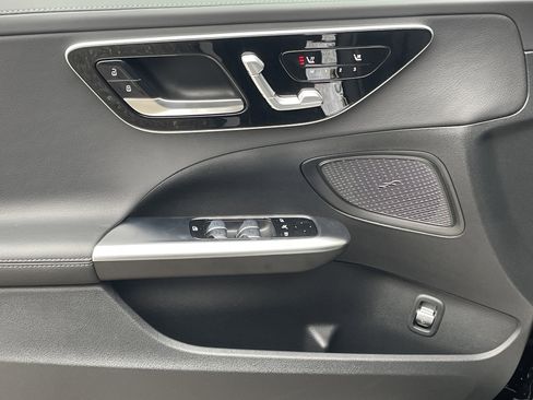 New 2026 Mercedes-Benz C 300 Sedan image 18