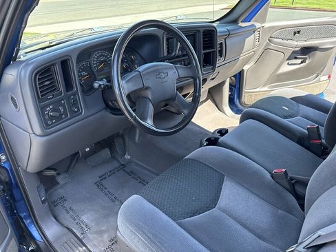 Used 2004 Chevrolet Avalanche 2WD image 23