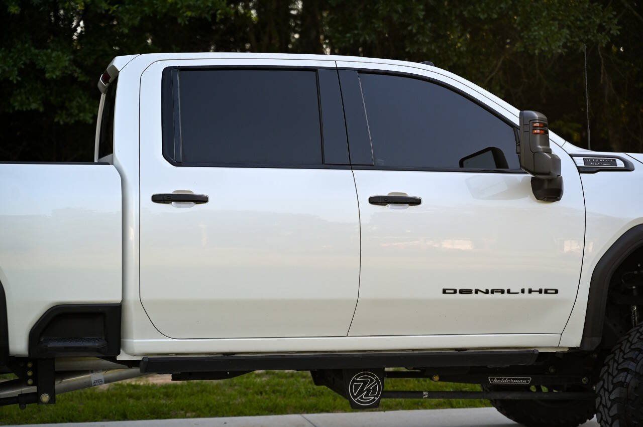 Used 2021 GMC Sierra 3500 Denali w/ Denali Ultimate Package AWD/4WD image 35