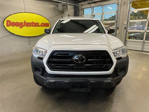 Used 2019 Toyota Tacoma SR image 8