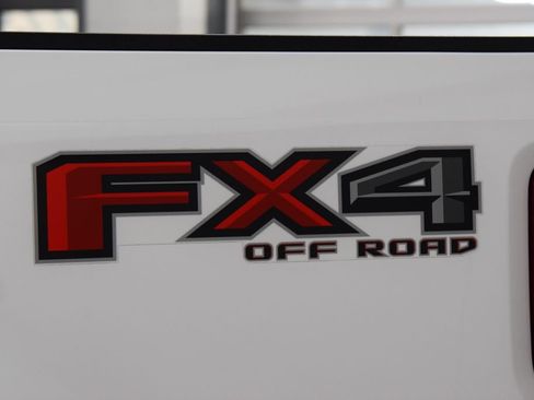 Used 2022 Ford F350 Lariat w/ Lariat Ultimate Package AWD/4WD image 23