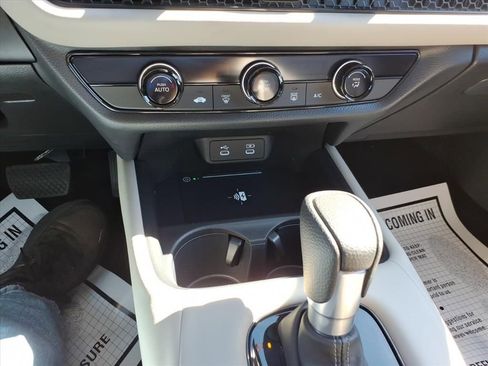 New 2026 Honda HR-V LX image 14