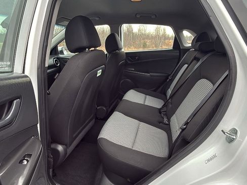 Used 2023 Hyundai Kona SE w/ Cargo Package image 23