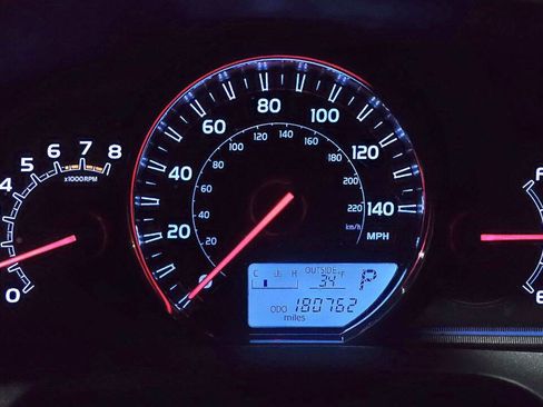 Used 2013 Toyota RAV4 Limited image 28