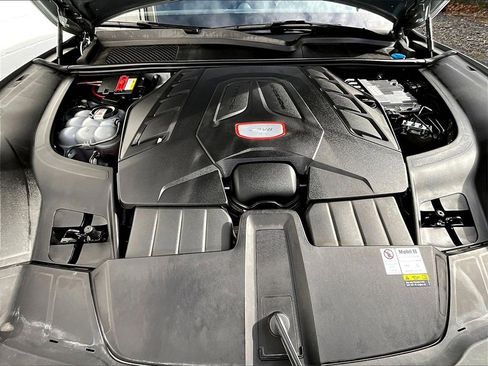 Certified 2022 Porsche Cayenne GTS image 15