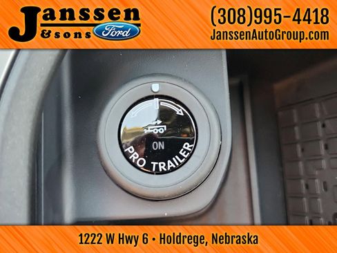 New 2025 Ford Expedition Max Platinum w/ Stealth Performance Package image 31