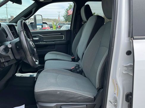 Used 2022 RAM 2500 Big Horn AWD/4WD image 23