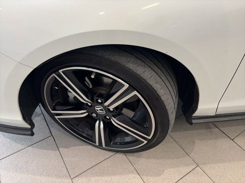 Used 2023 Honda Accord Sport image 8