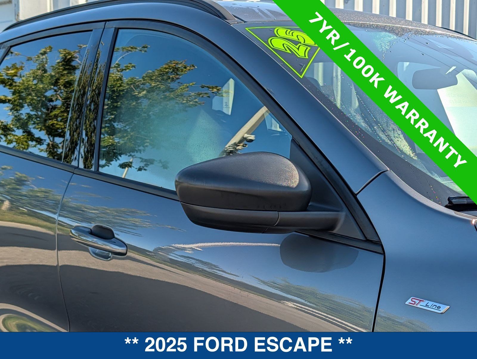 Used 2025 Ford Escape ST-Line FWD image 12