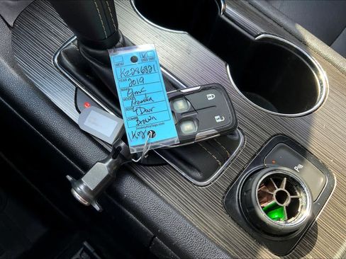 Used 2019 GMC Acadia SLT w/ Black Edition image 14