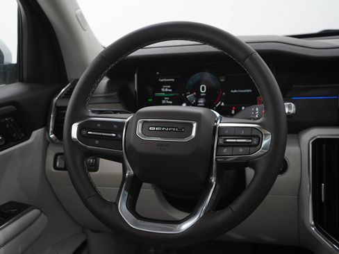 Used 2025 GMC Acadia Denali AWD/4WD image 19