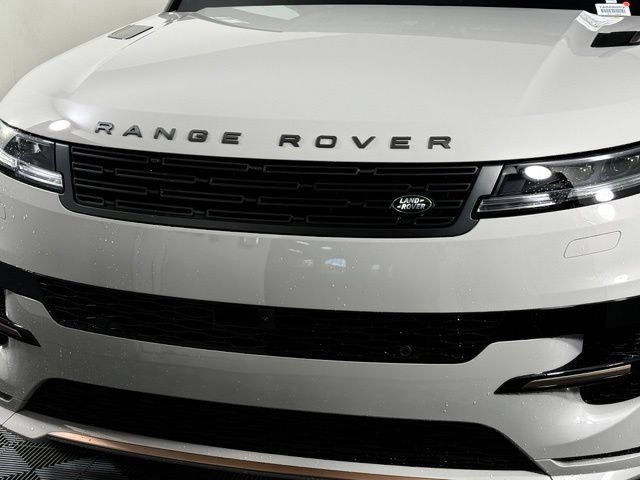 New 2026 Land Rover Range Rover Sport Dynamic SE AWD/4WD image 12