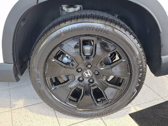 New 2026 Honda Pilot Black Edition image 5