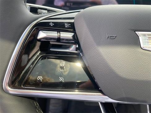 New 2025 Cadillac Lyriq Sport image 17