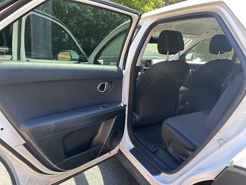 Used 2024 Hyundai Ioniq 5 SEL RWD image 15