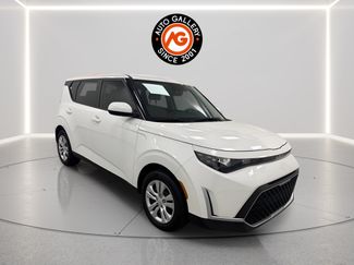 Used 2024 Kia Soul LX FWD video 1
