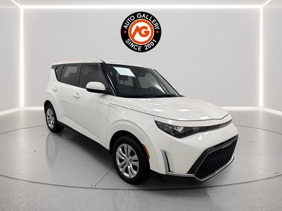 Used 2024 Kia Soul LX