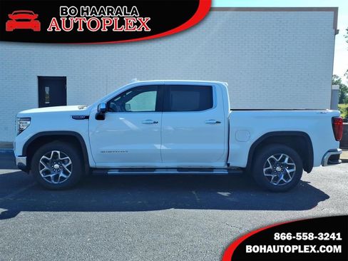 Used 2025 GMC Sierra 1500 SLT w/ SLT Premium Package AWD/4WD image 1