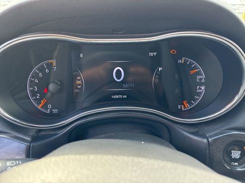 Used 2018 Jeep Grand Cherokee Laredo image 15