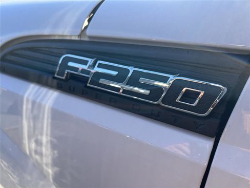 Used 2016 Ford F250 XL w/ Power Equipment Group image 10