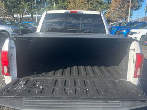 Used 2018 Ford F150 Lariat image 9