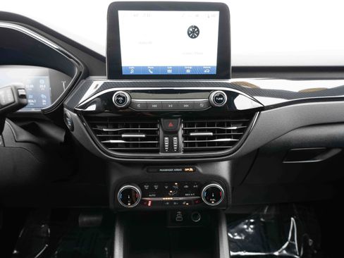 Used 2025 Ford Escape ST-Line w/ Cold Weather Package image 17