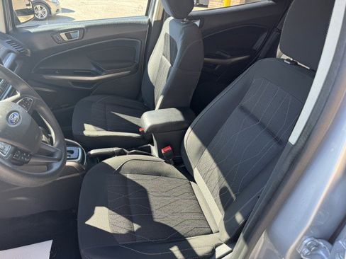 Used 2021 Ford EcoSport SE image 9