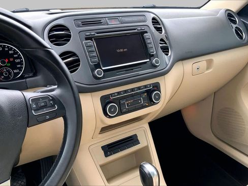 Used 2012 Volkswagen Tiguan SEL FWD image 6