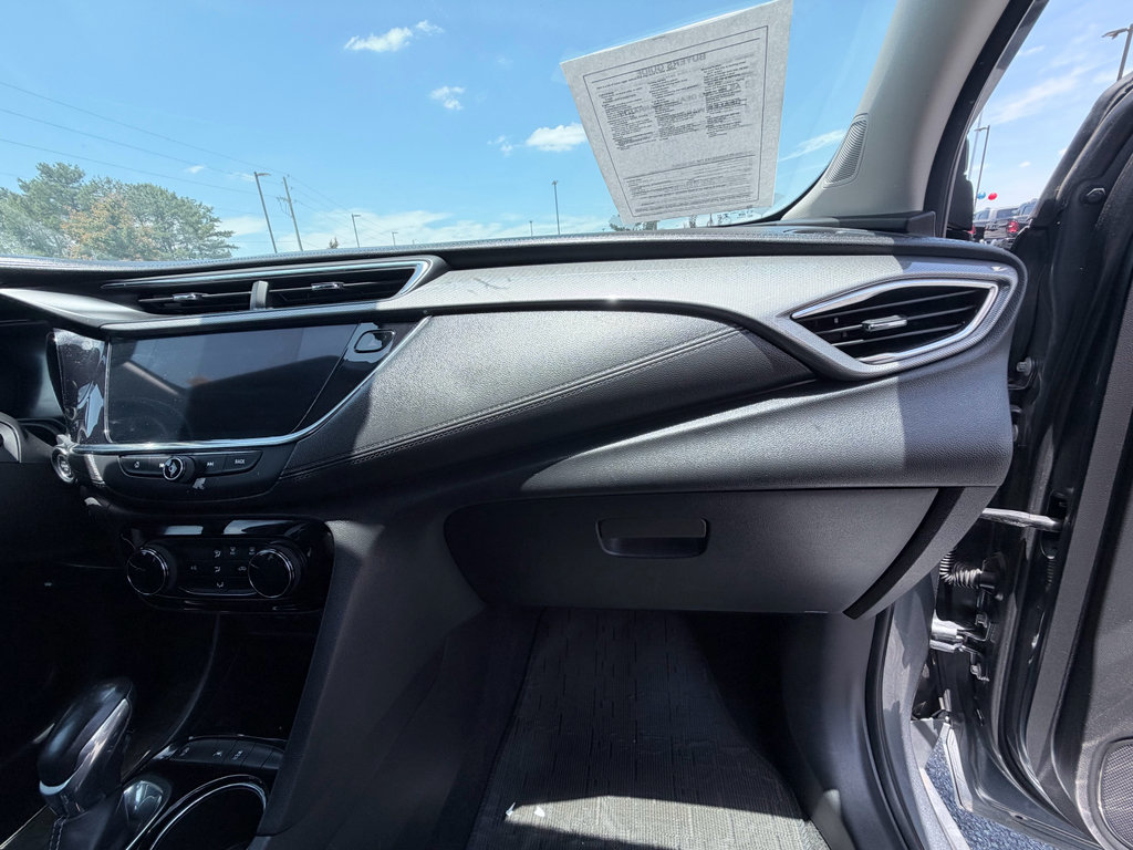 Used 2021 Buick Encore GX Preferred w/ Sport Touring Package FWD image 19