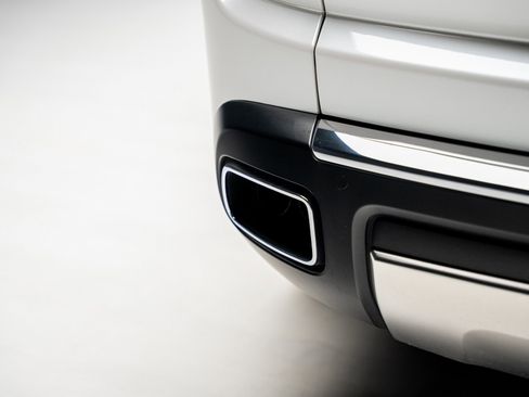 Used 2019 Rolls-Royce Cullinan image 29