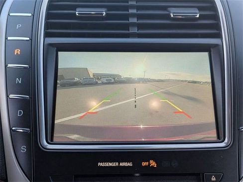 Used 2017 Lincoln MKX Select w/ Select Plus Package image 26