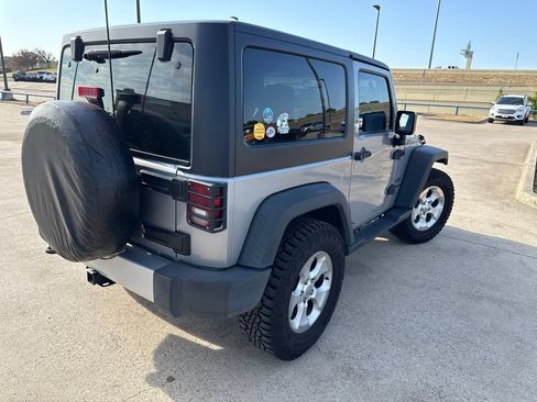 Used 2016 Jeep Wrangler Sport w/ Quick Order Package 23S AWD/4WD image 9