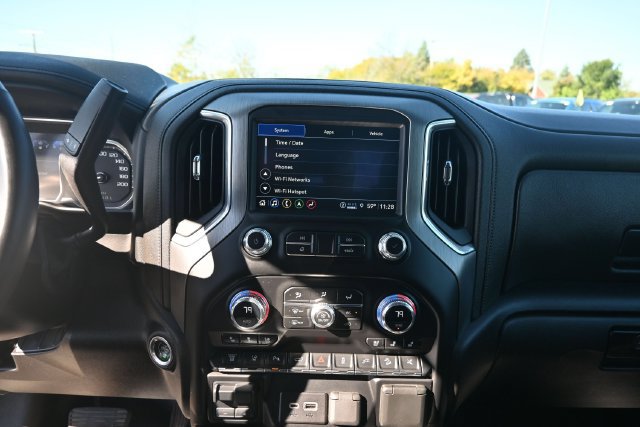 Used 2023 GMC Sierra 2500 Denali w/ Denali Ultimate Package AWD/4WD image 38