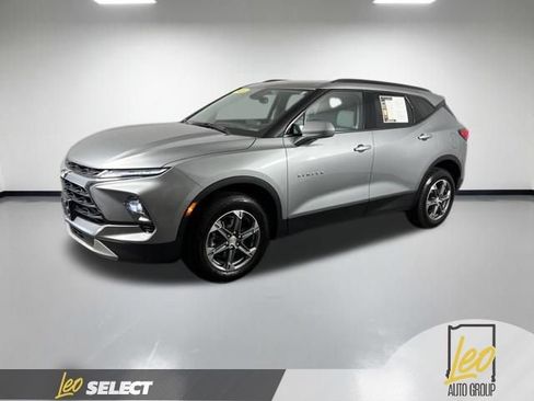 Used 2023 Chevrolet Blazer LT w/ Convenience Package FWD image 32