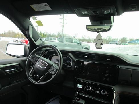 Certified 2024 GMC Sierra 1500 AT4 w/ Technology Package image 23