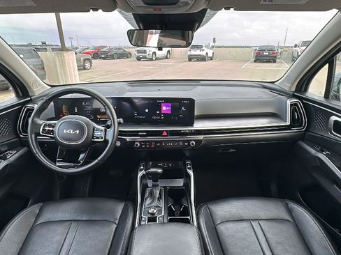 Used 2024 Kia Sorento S FWD image 21