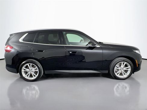 Certified 2025 BMW X3 xDrive30i w/ Premium Package image 7