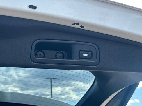 Used 2017 Honda Pilot EX-L image 8