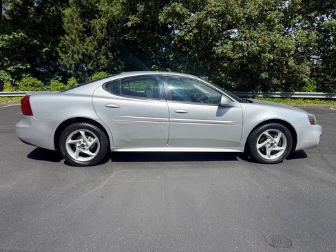 Used 2004 Pontiac Grand Prix GTP FWD image 28