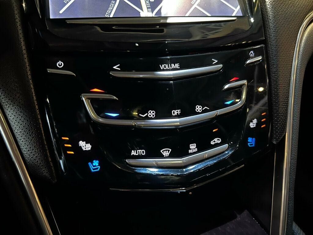 Used 2013 Cadillac XTS Premium FWD image 11